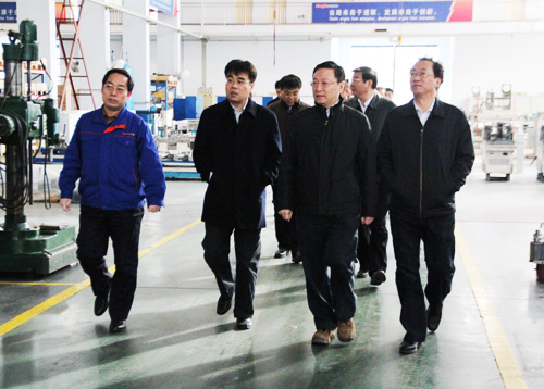 1-1、山（shān）東天美传奇星空MV高清免费：淄博市副市長劉曉（右二）到公司調研視察.jpg